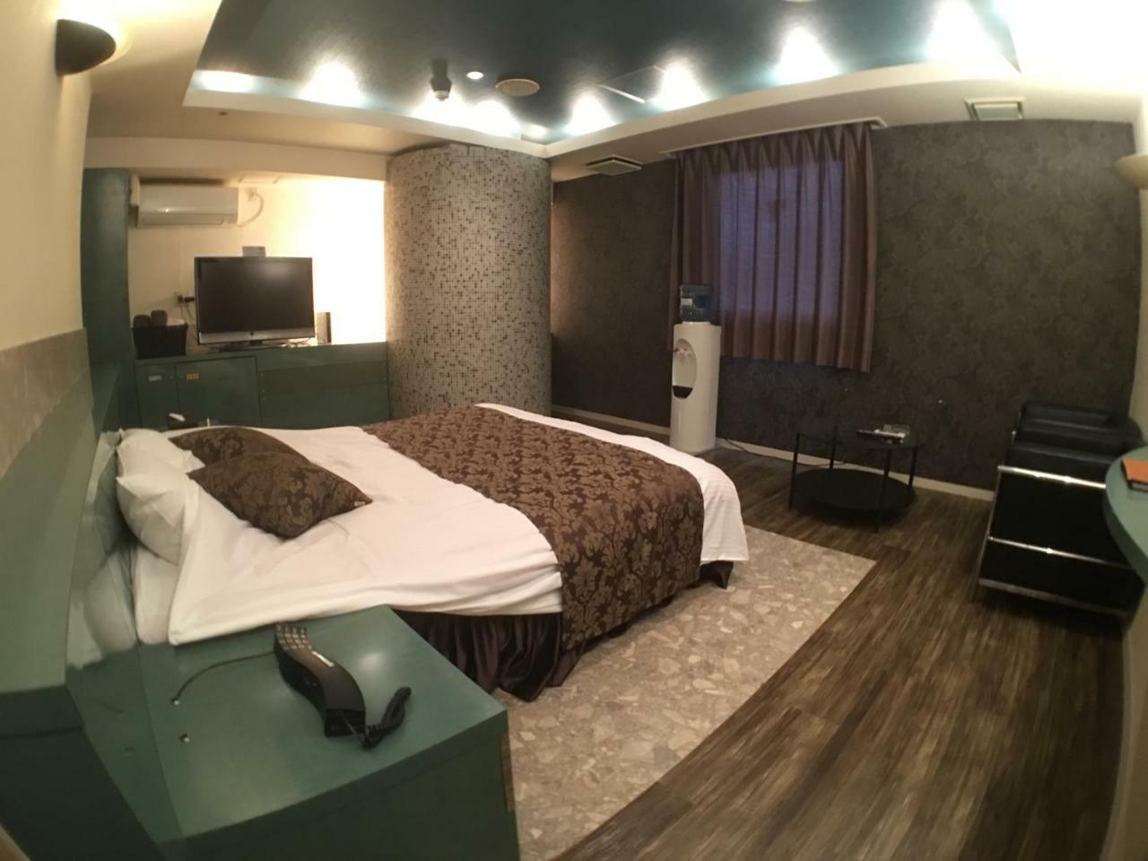 Orchid (adults Only) 2*